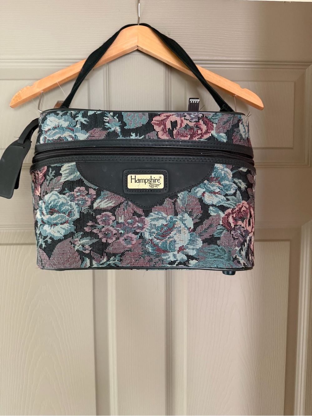 Vintage Hampshire floral tapestry train case or cosmetic vanity bag,
